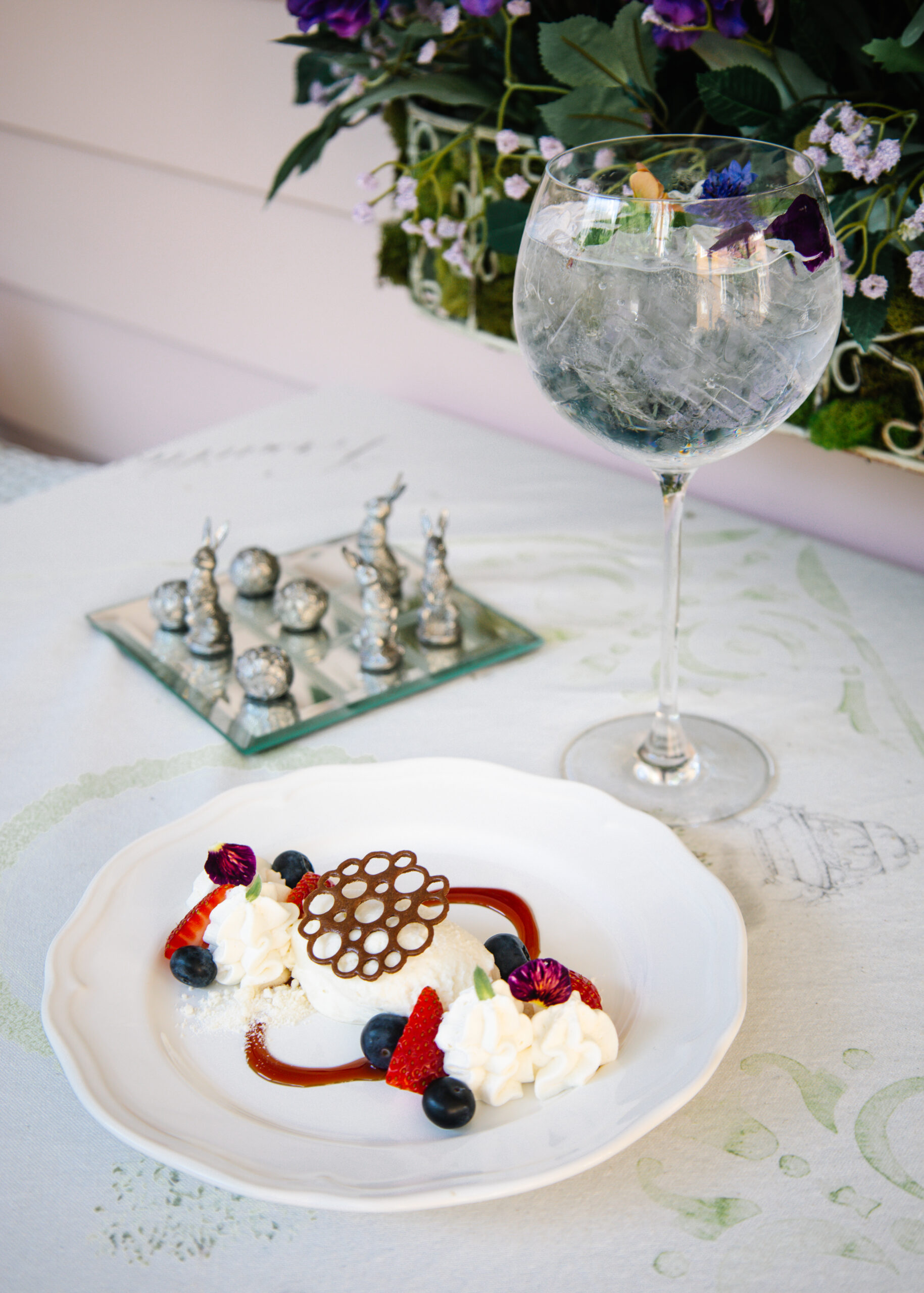McNinch House Restaurant dessert on the front porch