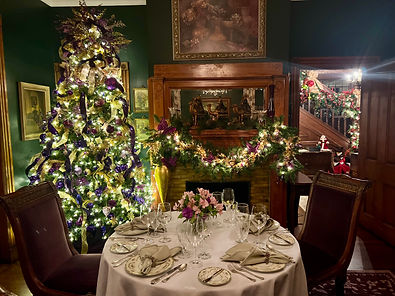 McNinch House Restaurant holiday decor dining
